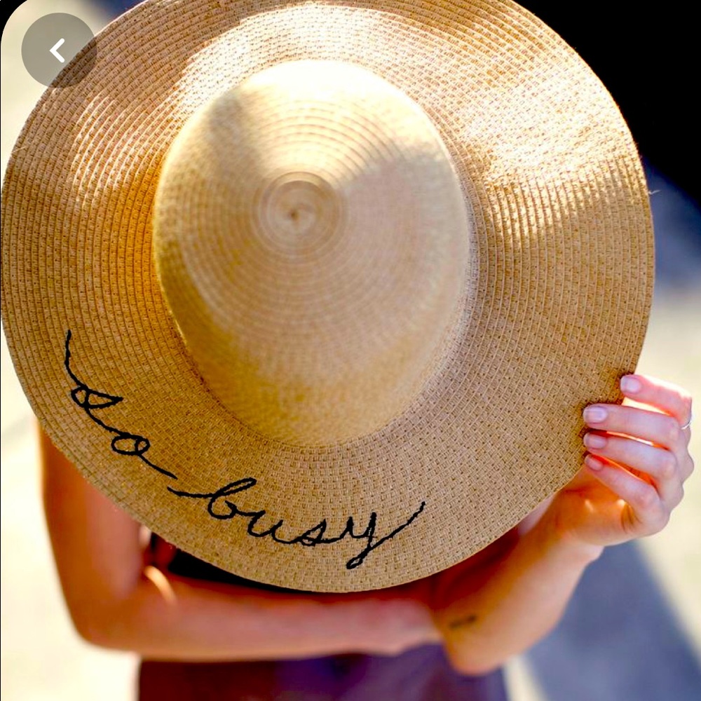 Straw beach hat